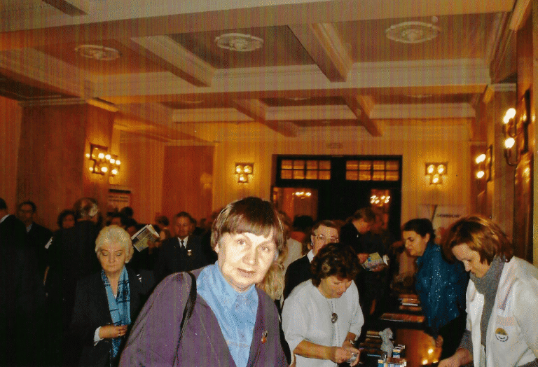 2005 r., uczestnicy obchodów Światowego Dnia Walki z Cukrzycą w Sali Kolumnowej Urzędu Wojewódzkiego w Lublinie