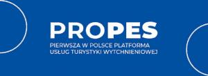 Baner na niebieskim tle z białym napisem „PROPES. Pierwsza w Polsce platforma usług turystyki wytchnieniowej”. Po lewej i prawej stronie widoczne są fragmenty białych okręgów.