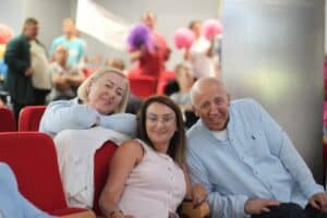 Na widowni siedzą od lewej: Agnieszka Gruszecka-Sędłak - kierownik WTZ, Monika Rycko - Pełnomocnik Osób Niepełnosprawnych Urzędu Miasta Chełm, oraz Piotr Gruszecki - prezes Fundacji Centrum Niepełnosprawnych Przedsiębiorców w Chełmie.
